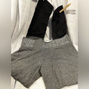 Victoria Secret Pink-Yoga leggings.